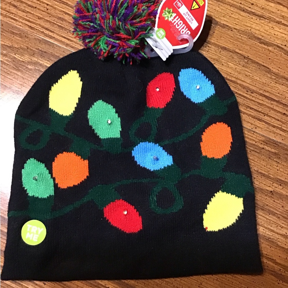 New with tags light up beanie holiday Christmas